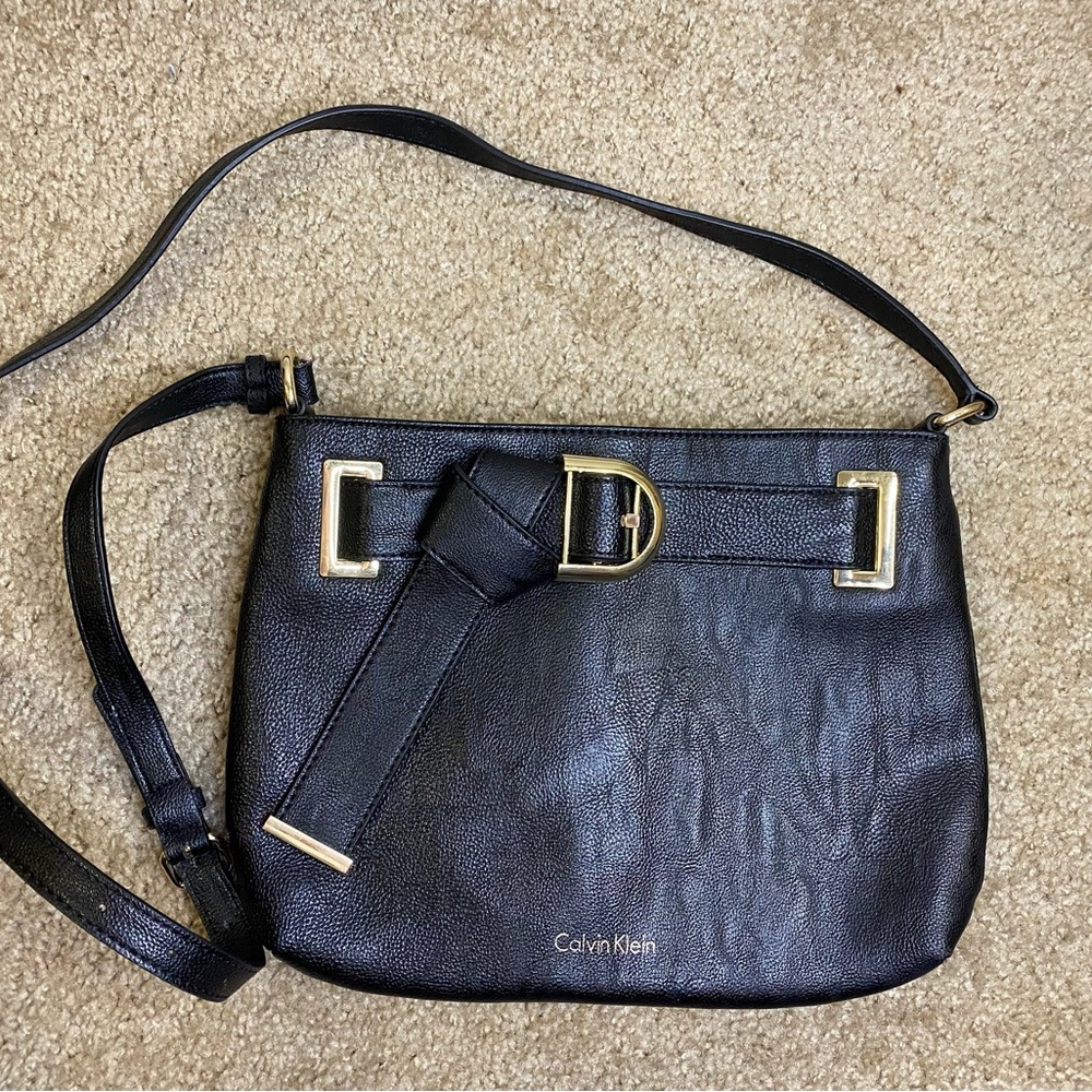 Calvin Klein Nola Jetlink black shoulder bag